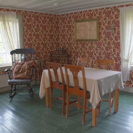 Frühstückspension Magasinet 3*